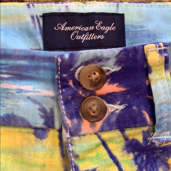 Tropical design shorts - Picture 4 of 4